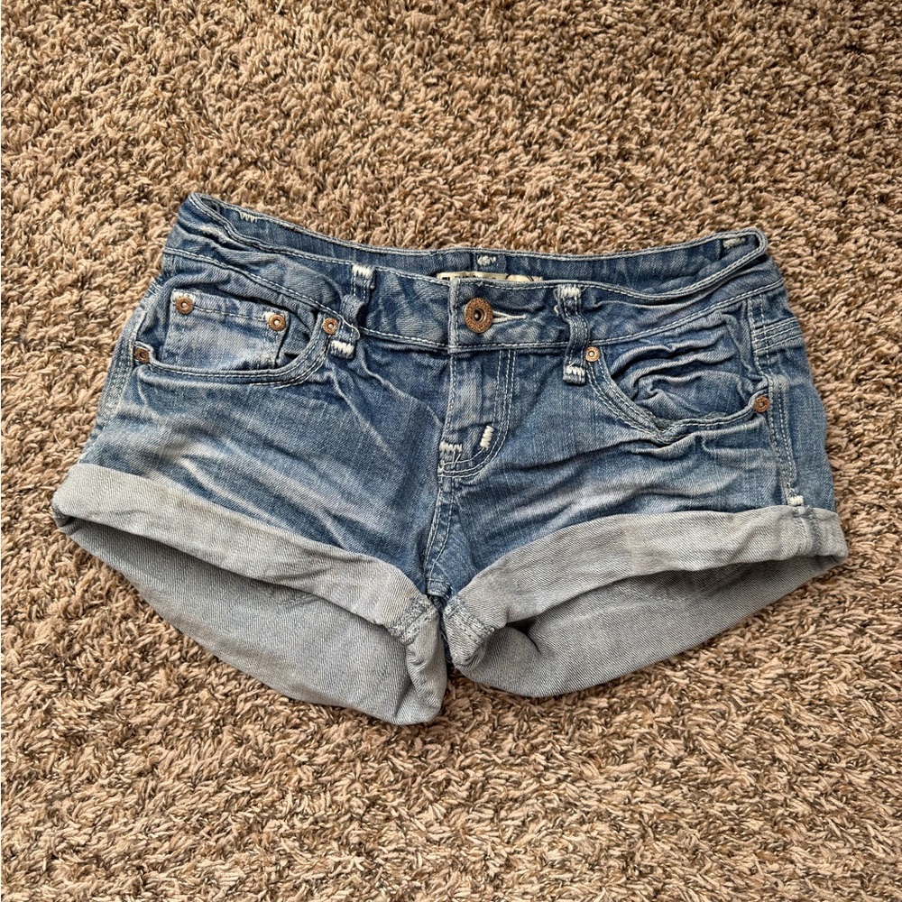Zanadi Washed Blue Denim Cuffed Shorts